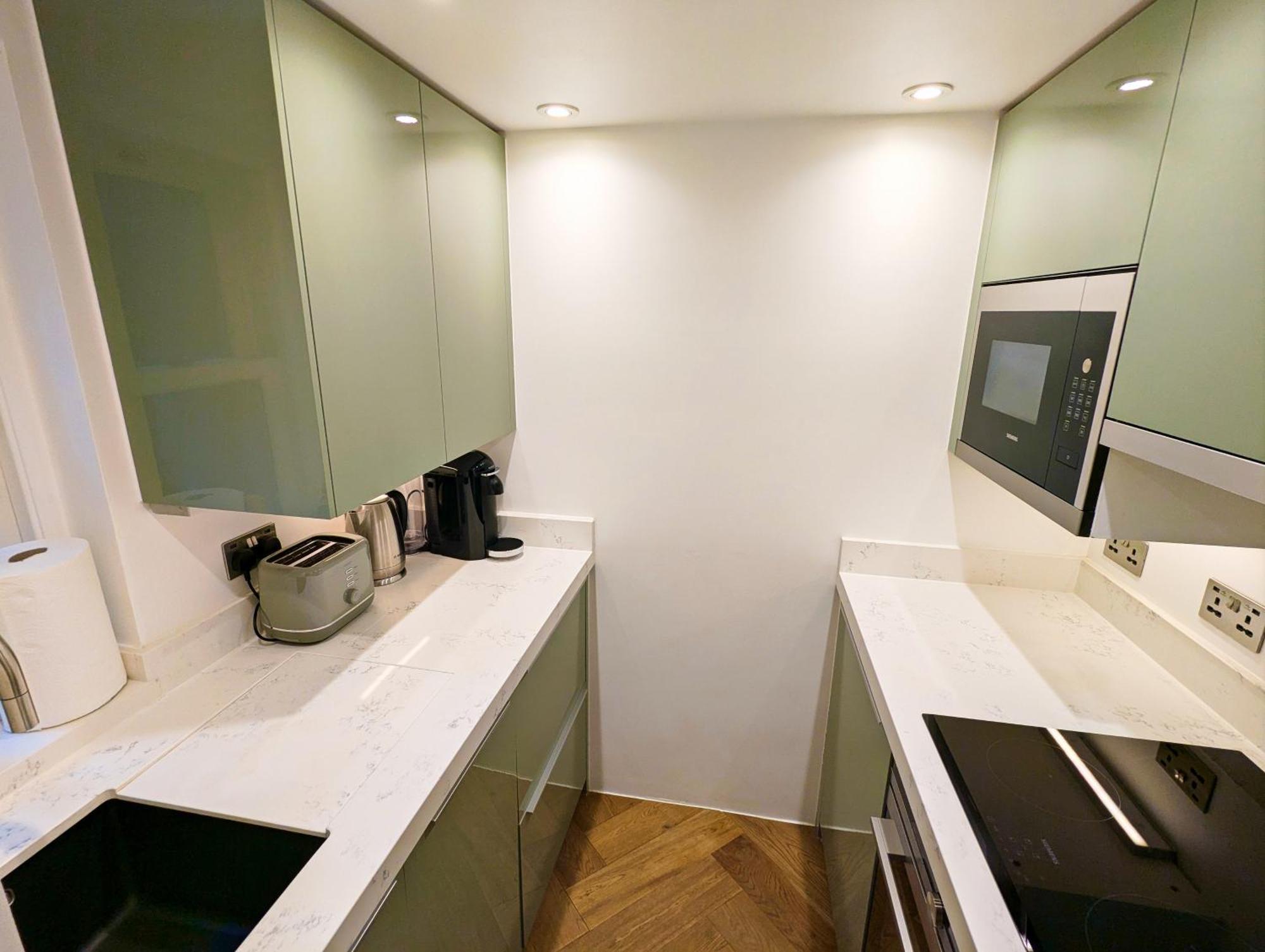Modern 1 Bedroom Apartment In Kensington Londra Exterior foto